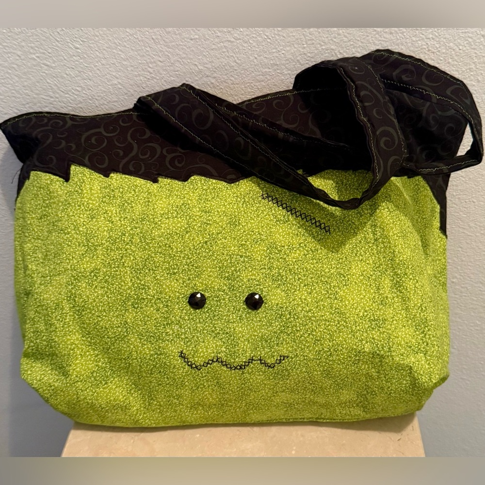 Reversible tote Frankenstein and classy fall colors. 17.5”x12”
